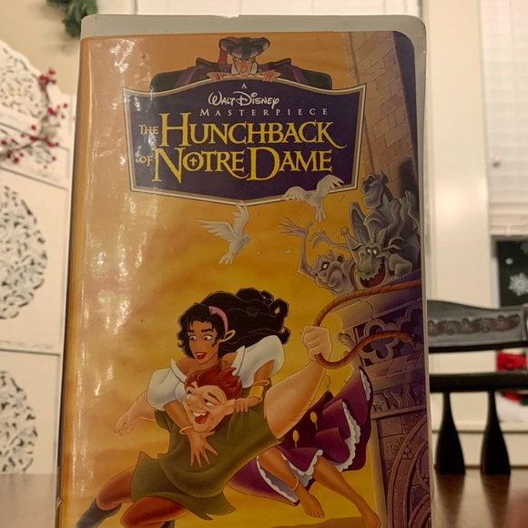 The Hunchback of Notre Dame VHS 1997 Walt Disney Masterpiece Collection Complete - Picture 2 of 4